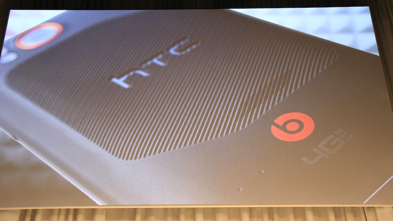 Illustration for article titled Our Newest Android Mammoth: The Dual-Core, LTE-Speedy HTC Rezound (Hands-On)